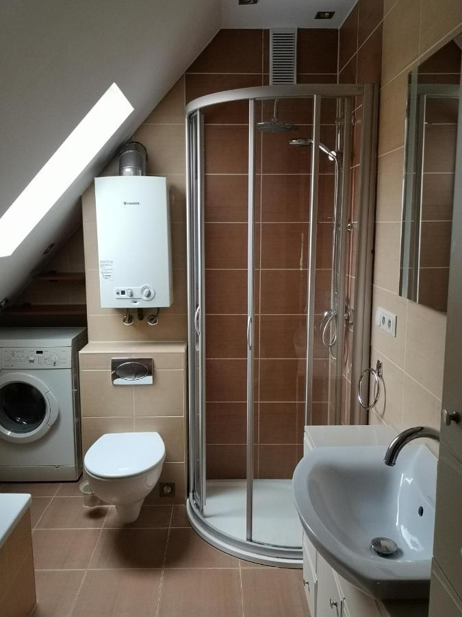 Apartament Dluga Apartment เยเลเนียกูรา ภายนอก รูปภาพ